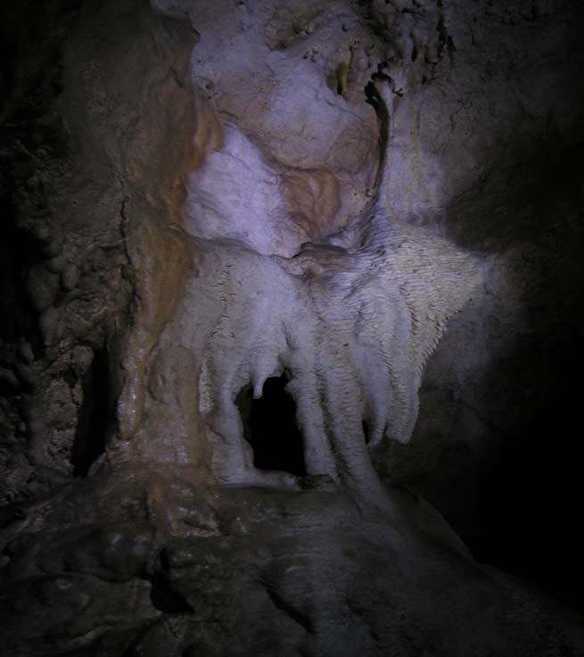 Пикетная пещера